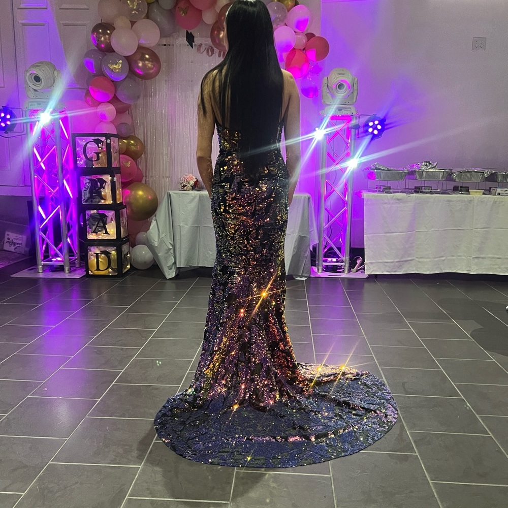 Prom dress - Picture 4 of 5